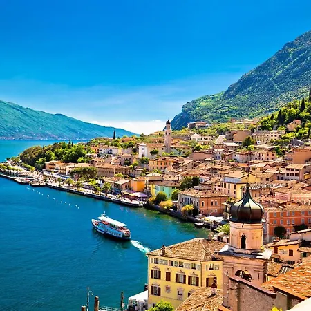 Casa Tiziano Holiday home *